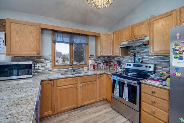 2210 N Wright Road, Janesville, WI 53546