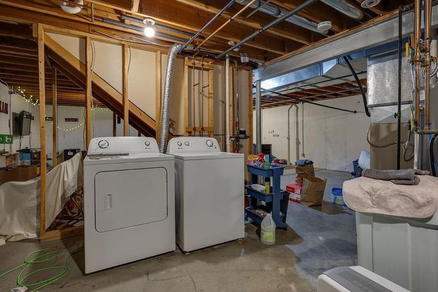 2210 N Wright Road, Janesville, WI 53546