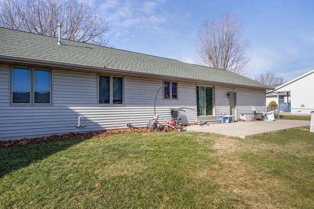 2210 N Wright Road, Janesville, WI 53546