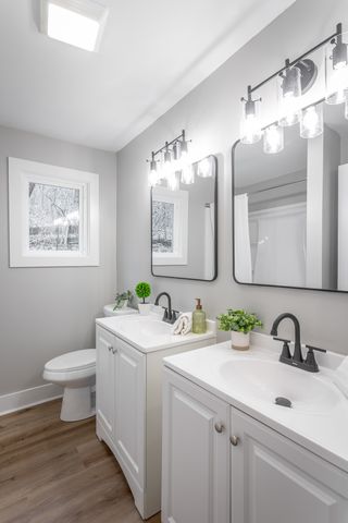 430 Montclair Dr, Rossville, GA 30741