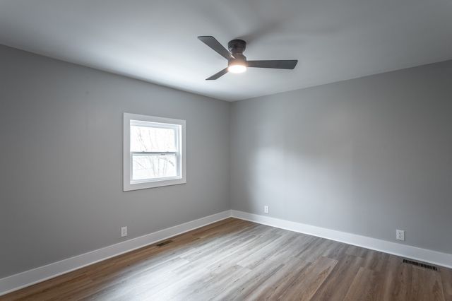 430 Montclair Dr, Rossville, GA 30741