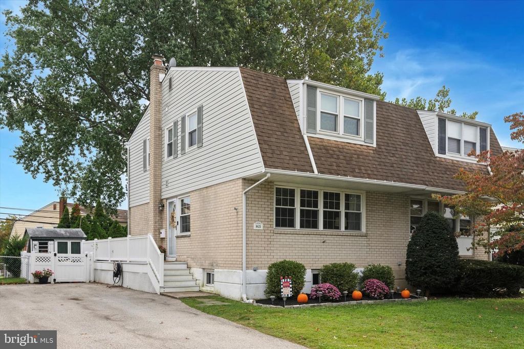 1621 BLACKROCK RD, Swarthmore, PA 19081