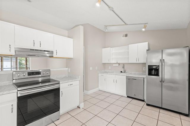 45 LAKE DRIVE, Debary, FL 32713
