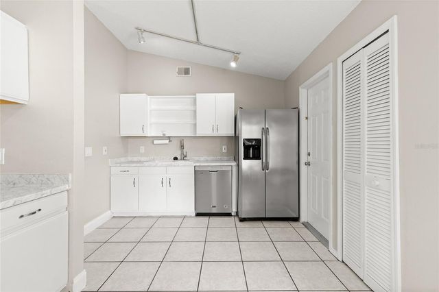 45 LAKE DRIVE, Debary, FL 32713
