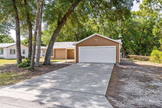 45 LAKE DRIVE, Debary, FL 32713