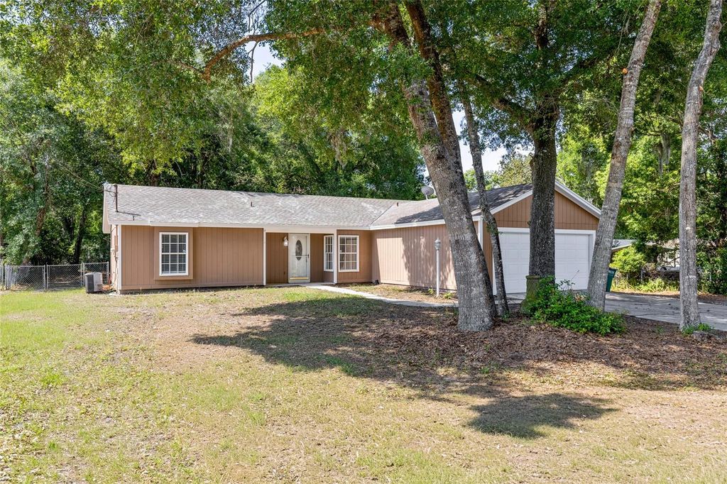 45 LAKE DRIVE, Debary, FL 32713