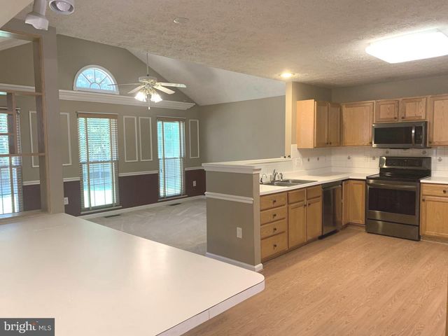 7931 CARRIAGE DR, Severn, MD 21144