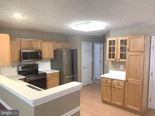 7931 CARRIAGE DR, Severn, MD 21144