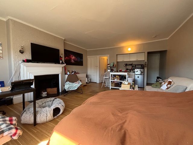 98 Charles St. 15, Boston, MA 02114