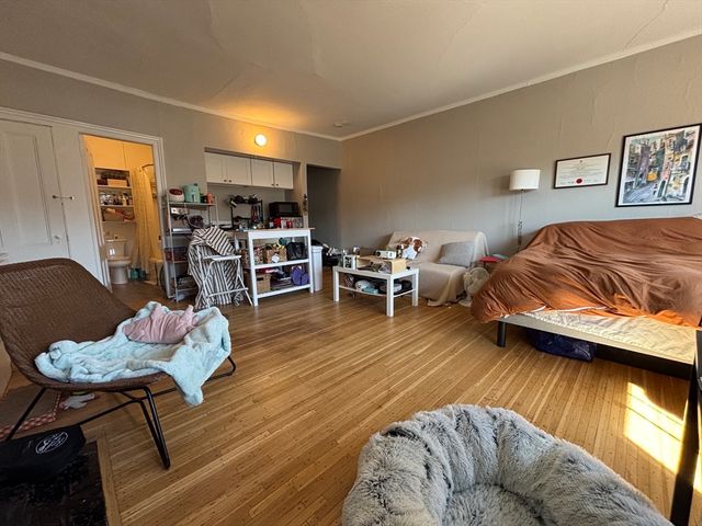 98 Charles St. 15, Boston, MA 02114