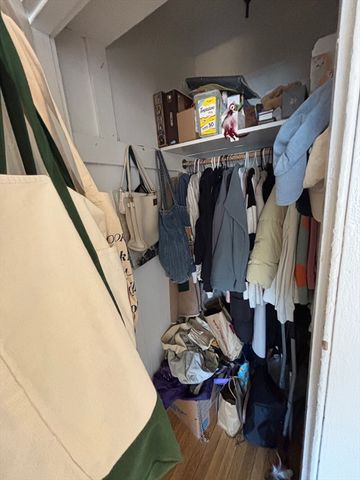 98 Charles St. 15, Boston, MA 02114