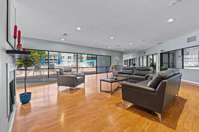 9080 Lime Bay Boulevard 309, Tamarac, FL 33321