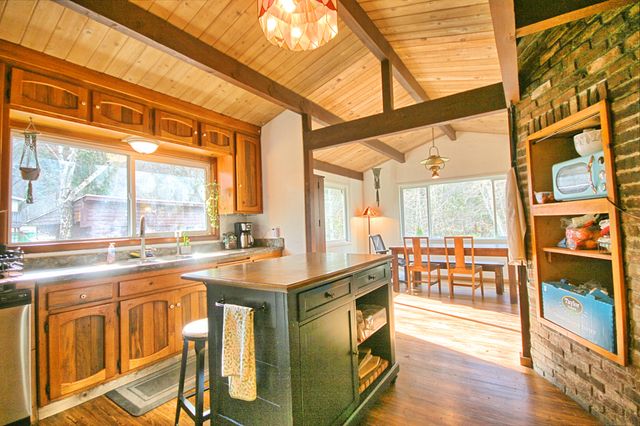 3356 Little Applegate Road, Jacksonville, OR 97530