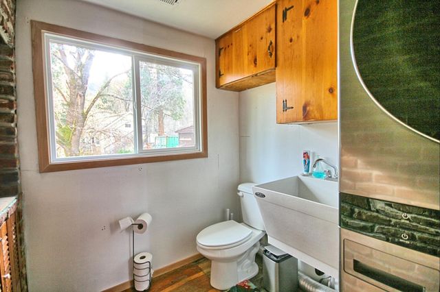 3356 Little Applegate Road, Jacksonville, OR 97530