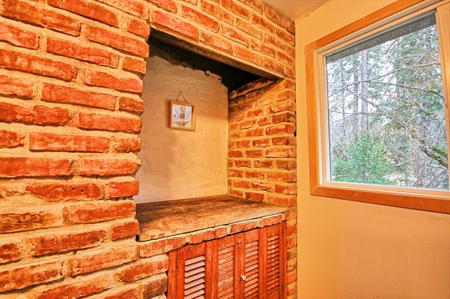 3356 Little Applegate Road, Jacksonville, OR 97530