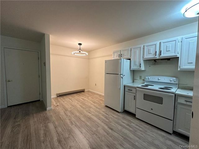 15 Kelly Lane D, Pine Bush, NY 12566