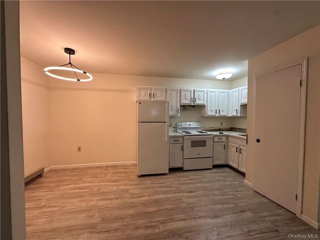 15 Kelly Lane D, Pine Bush, NY 12566