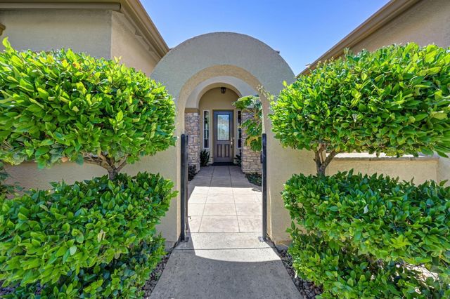 9341 Courtney Way, Roseville, CA 95747