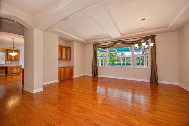 9341 Courtney Way, Roseville, CA 95747