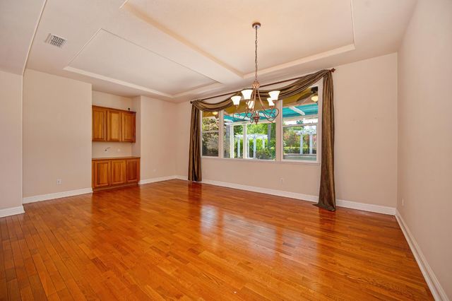 9341 Courtney Way, Roseville, CA 95747
