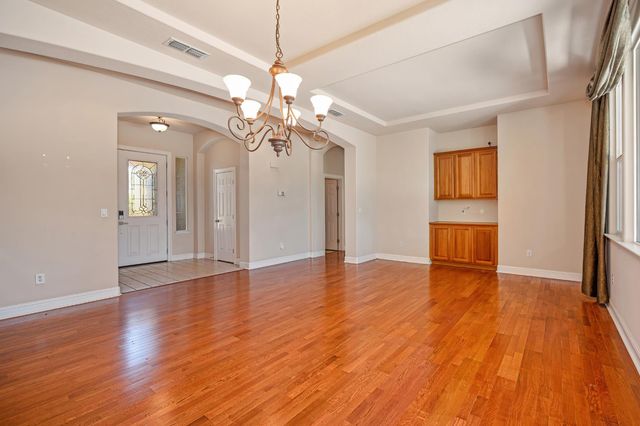 9341 Courtney Way, Roseville, CA 95747