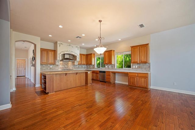 9341 Courtney Way, Roseville, CA 95747