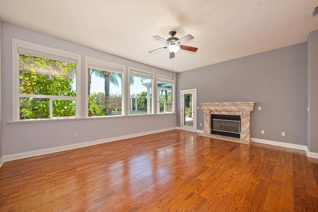 9341 Courtney Way, Roseville, CA 95747