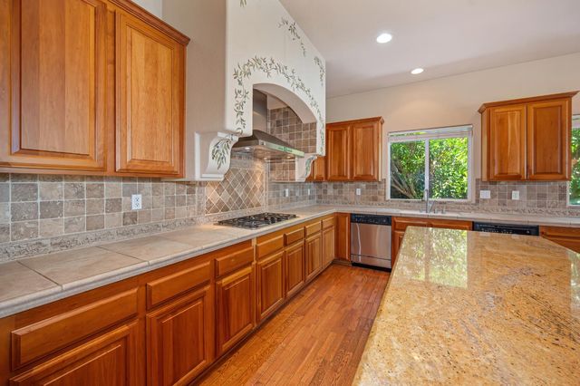 9341 Courtney Way, Roseville, CA 95747