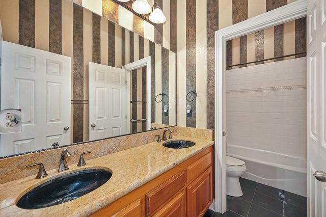 9341 Courtney Way, Roseville, CA 95747