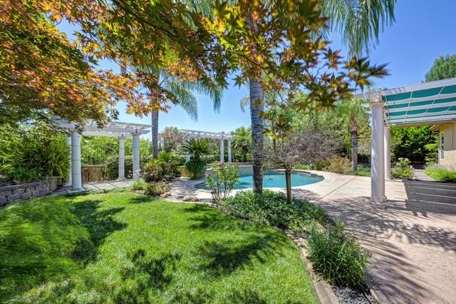 9341 Courtney Way, Roseville, CA 95747