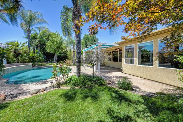 9341 Courtney Way, Roseville, CA 95747