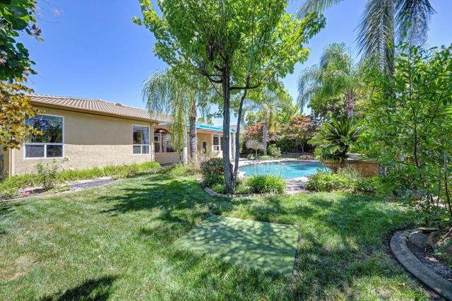 9341 Courtney Way, Roseville, CA 95747