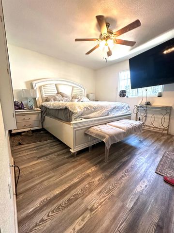 1165 Boxwood Way, Turlock, CA 95380