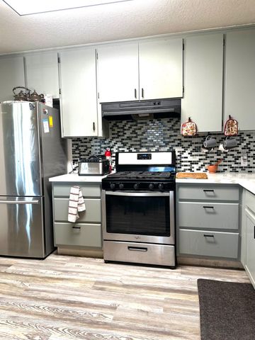 1165 Boxwood Way, Turlock, CA 95380