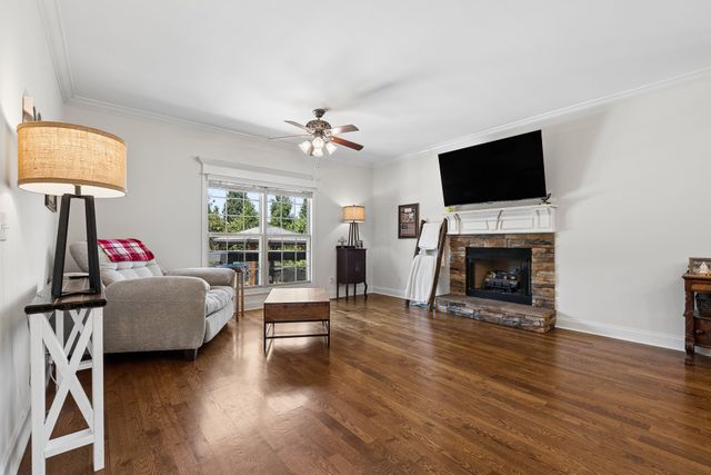 804 Twin View Dr, Murfreesboro, TN 37128