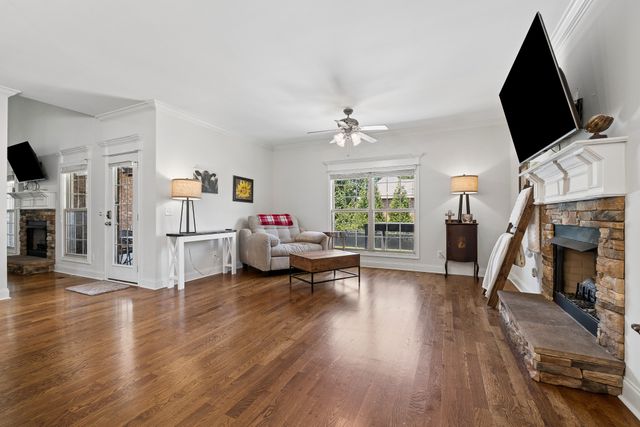 804 Twin View Dr, Murfreesboro, TN 37128