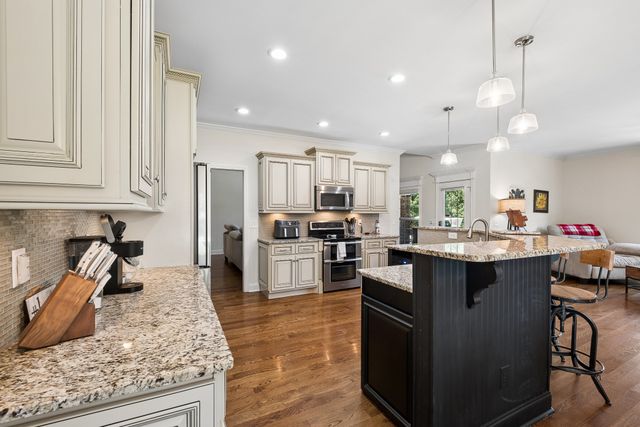 804 Twin View Dr, Murfreesboro, TN 37128