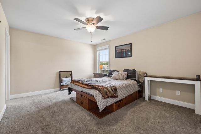 804 Twin View Dr, Murfreesboro, TN 37128