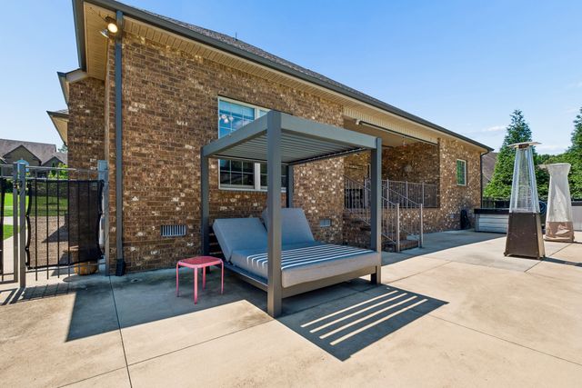 804 Twin View Dr, Murfreesboro, TN 37128