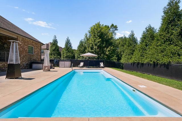 804 Twin View Dr, Murfreesboro, TN 37128