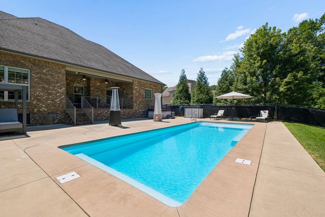 804 Twin View Dr, Murfreesboro, TN 37128