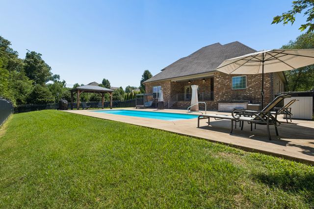 804 Twin View Dr, Murfreesboro, TN 37128