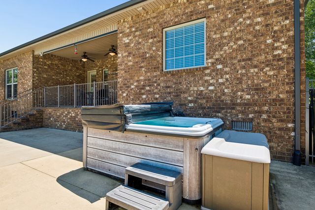 804 Twin View Dr, Murfreesboro, TN 37128