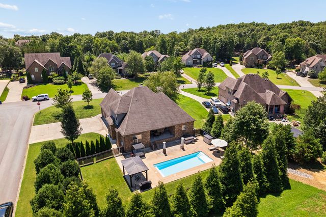 804 Twin View Dr, Murfreesboro, TN 37128