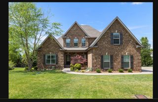 804 Twin View Dr, Murfreesboro, TN 37128