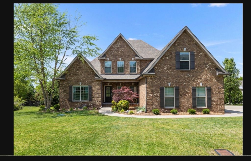 804 Twin View Dr, Murfreesboro, TN 37128