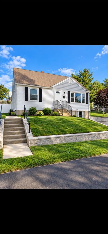 36 Allendale Avenue, North Providence, RI 02911