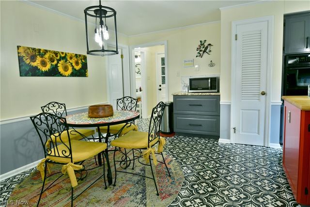 4810 Logan Way, Hubbard, OH 44425