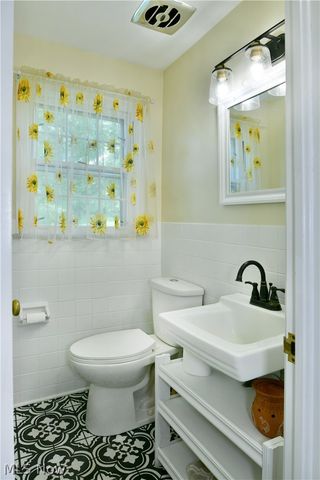 4810 Logan Way, Hubbard, OH 44425