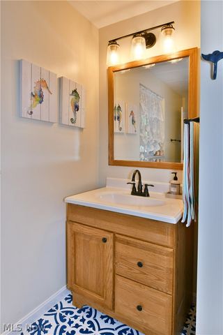 4810 Logan Way, Hubbard, OH 44425